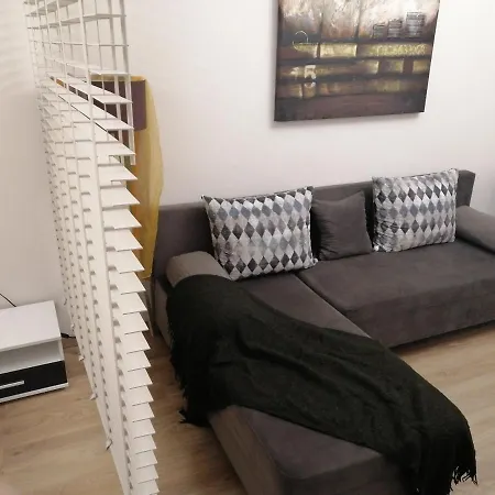 On Clock Square D1 Appartement