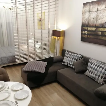 On Clock Square D1 Appartement *