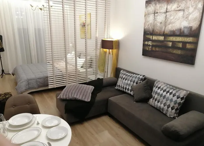 On Clock Square D1 Appartement *