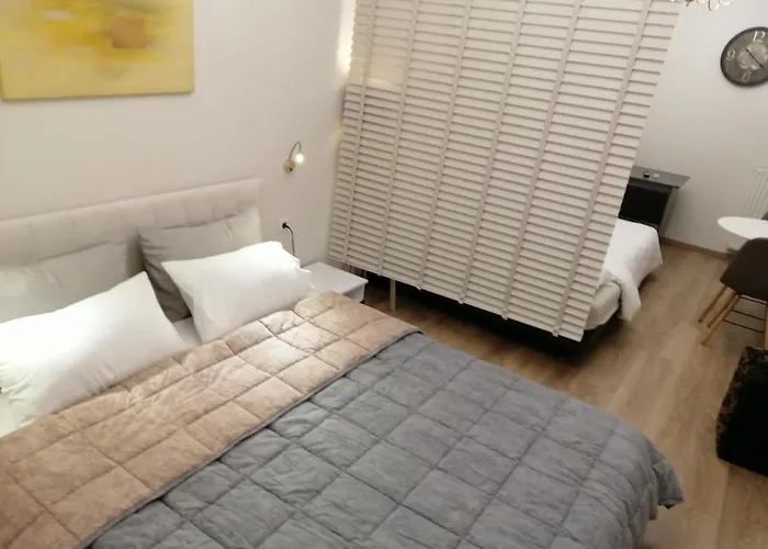 On Clock Square D1 Veria (Imathia)